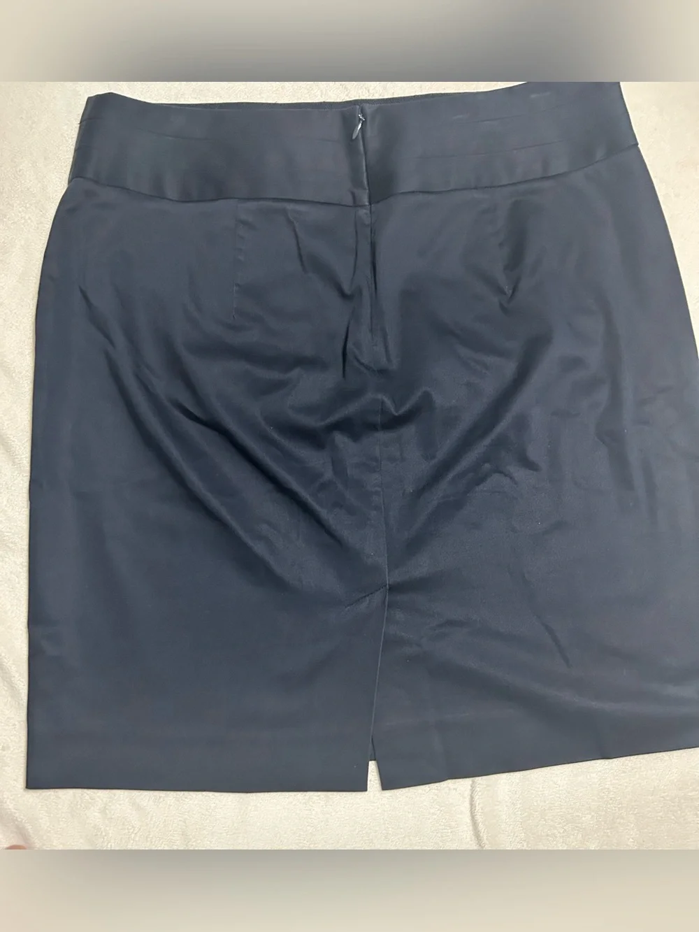 Banana Republic Navy Stretchy Pencil Skirt - Sleek Office Staple - Picture 5 of 6